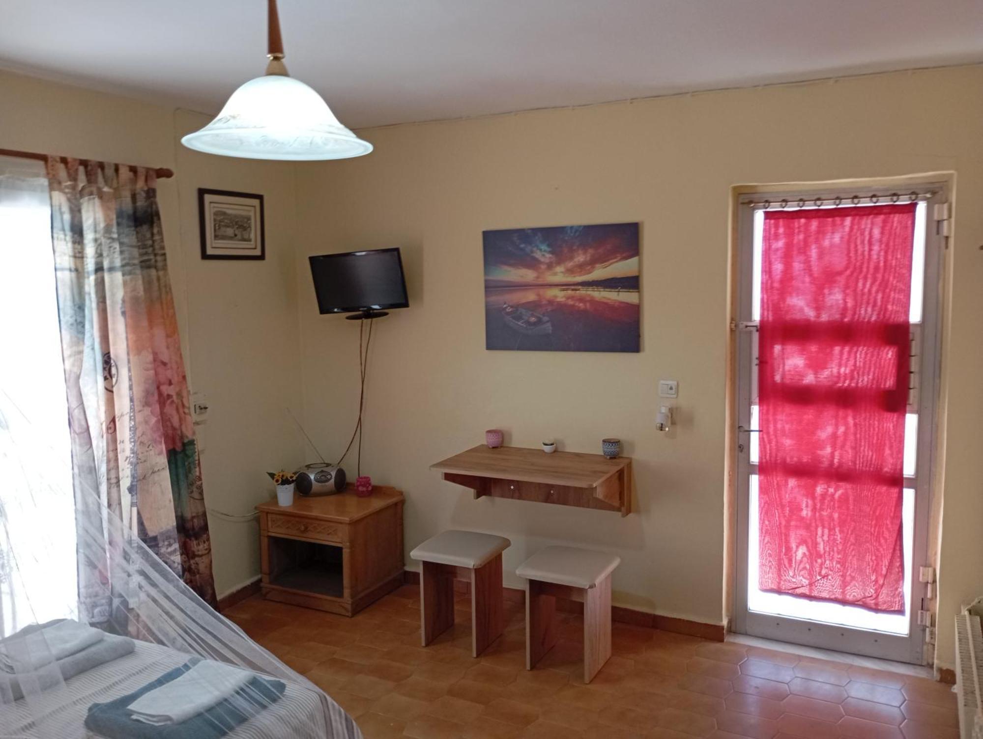 Y.M.Apartment Rhodes City Extérieur photo